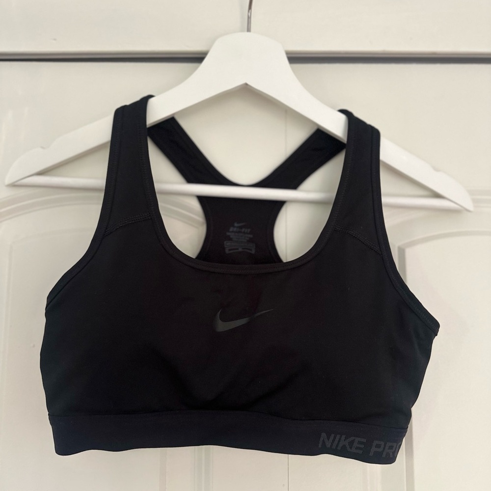 Nike Pro Classic Racerback Sports Bra